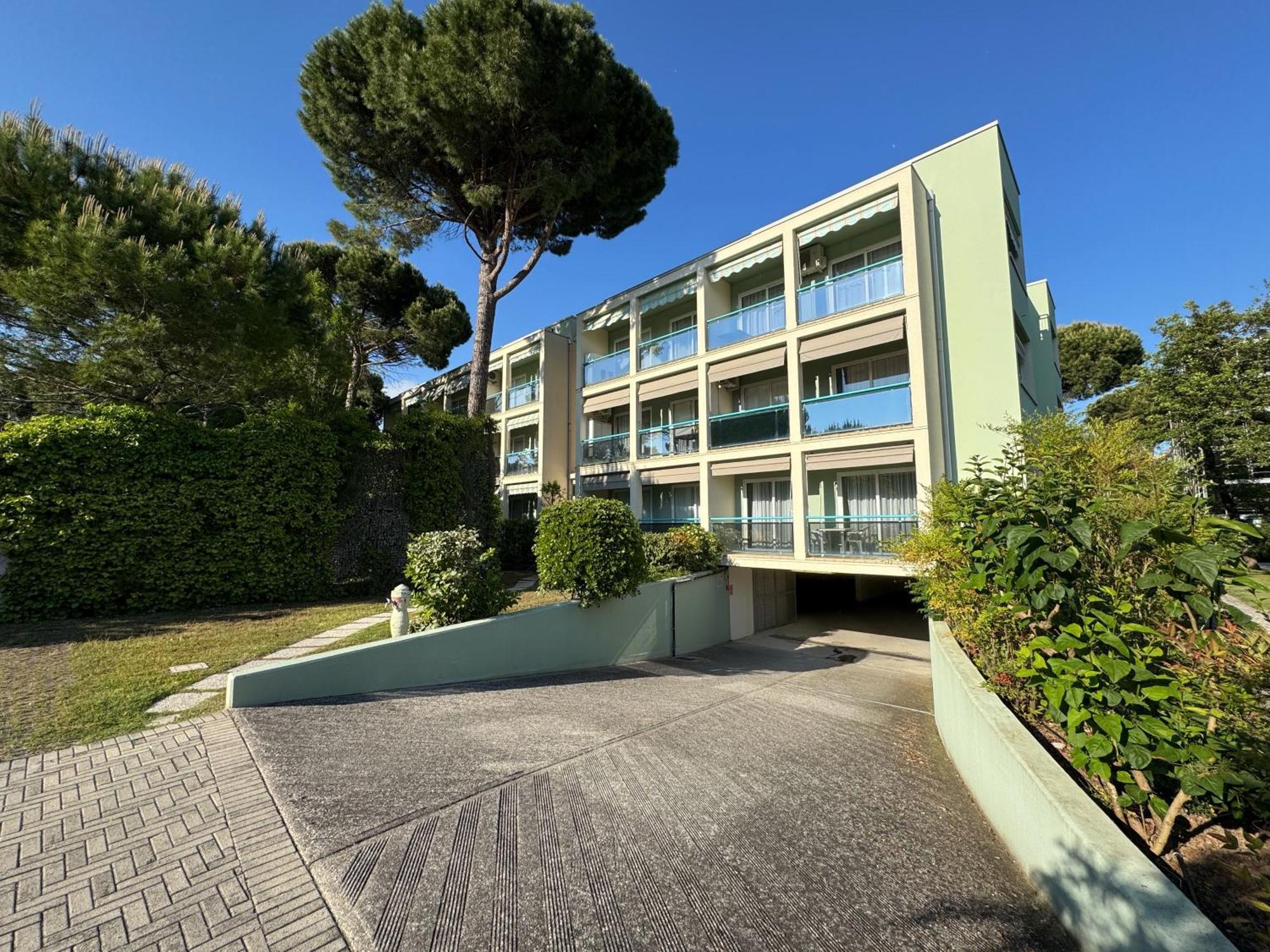 Residence Pinewood Bibione Eksteriør billede