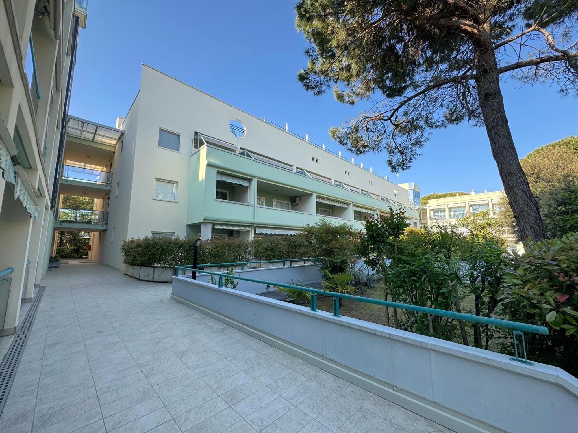Residence Pinewood Bibione Eksteriør billede
