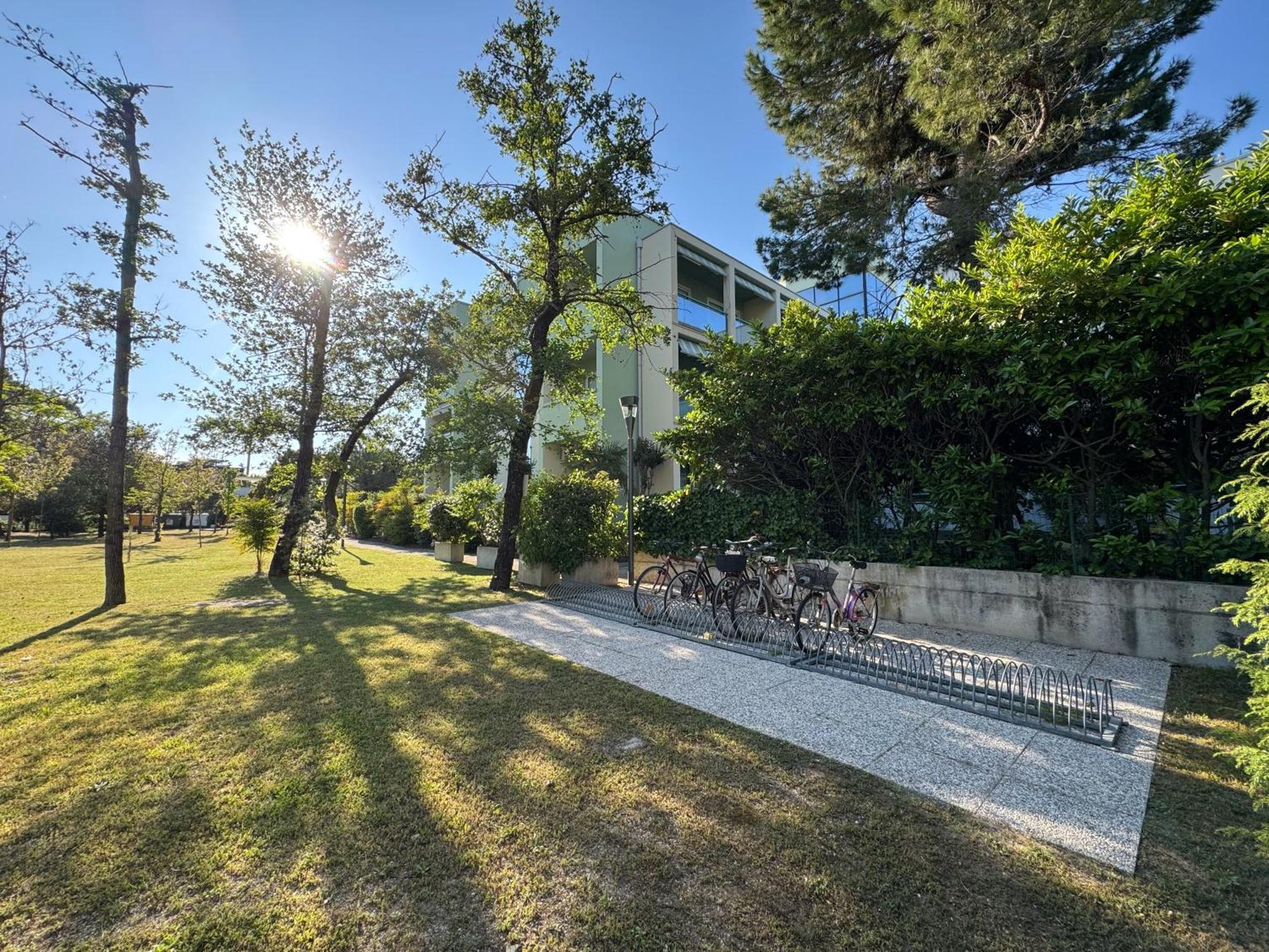 Residence Pinewood Bibione Eksteriør billede
